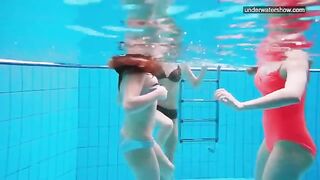 Bikini girls photographed by a hidden camera in the pool