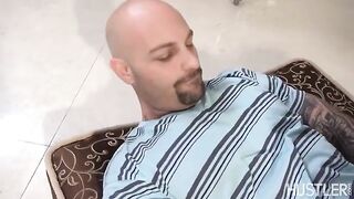 Nurse with big natural tits helps the patient with impotence