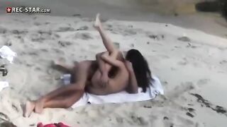 A real beach secret, shot secretly with a camera in 2022