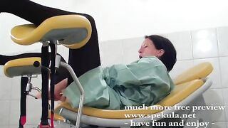 A girl got a little excited at the gynecologist's office and began to engage in passionate acts