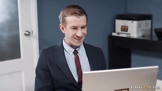 A secretary was fucked in pantyhose by her boss