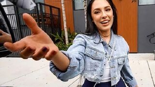 A guy fucked pretty Selena for money, and she was amazing
