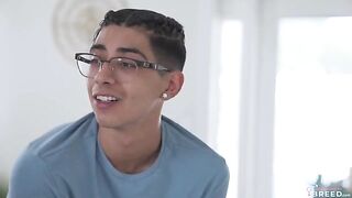 A young guy got stuck on his stepmom’s natural big tits
