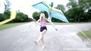 A girl wants to get fucked outdoors, it’s her dream