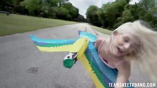 A girl wants to get fucked outdoors, it’s her dream
