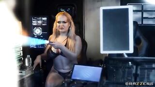 Blonde Pornstars in Space: a parody with huge tits and HD quality