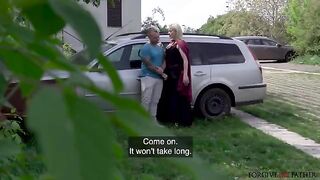 Unexpected sex with a mature blonde in the car