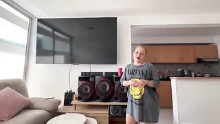 I'm gonna finish this and put my dick in my mouth, a steamy homemade scene