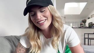 Do you prefer coffee or to fuck with a barista?
