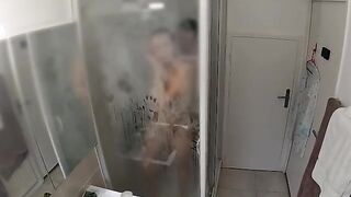 Babe didn’t let me wash in peace, turned into a wild scene
