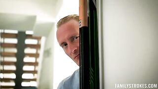 I like to be fucked while talking on the phone