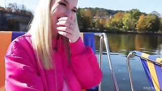 The lady was fucked by two knights in a double penetration
