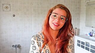 The guy licks the wet pussy of his redhead girlfriend in a steamy session