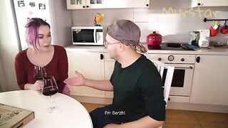 A man decided to appreciate his girlfriend with a special delivery