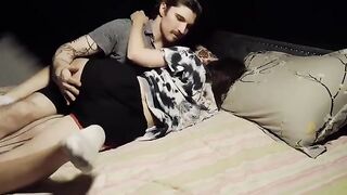 The best view of the room from the sheet, a gentle and teasing pose